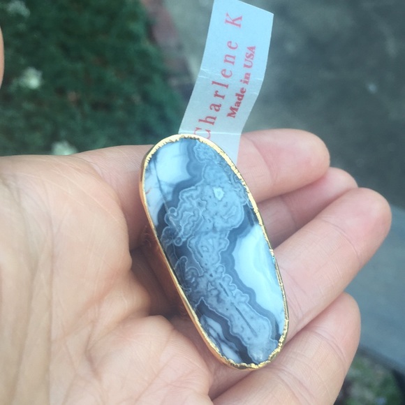 New Charlene K agate ring gold plated adjustable - Picture 8 of 8